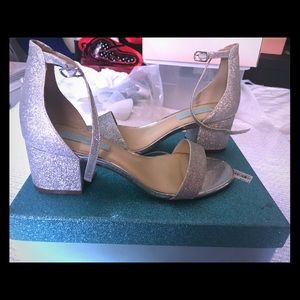 BETSEY JOHNSON SILVER OPEN TOE SHOES